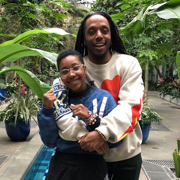 Meet your Posher, Cortnry - Picture 1 of 1